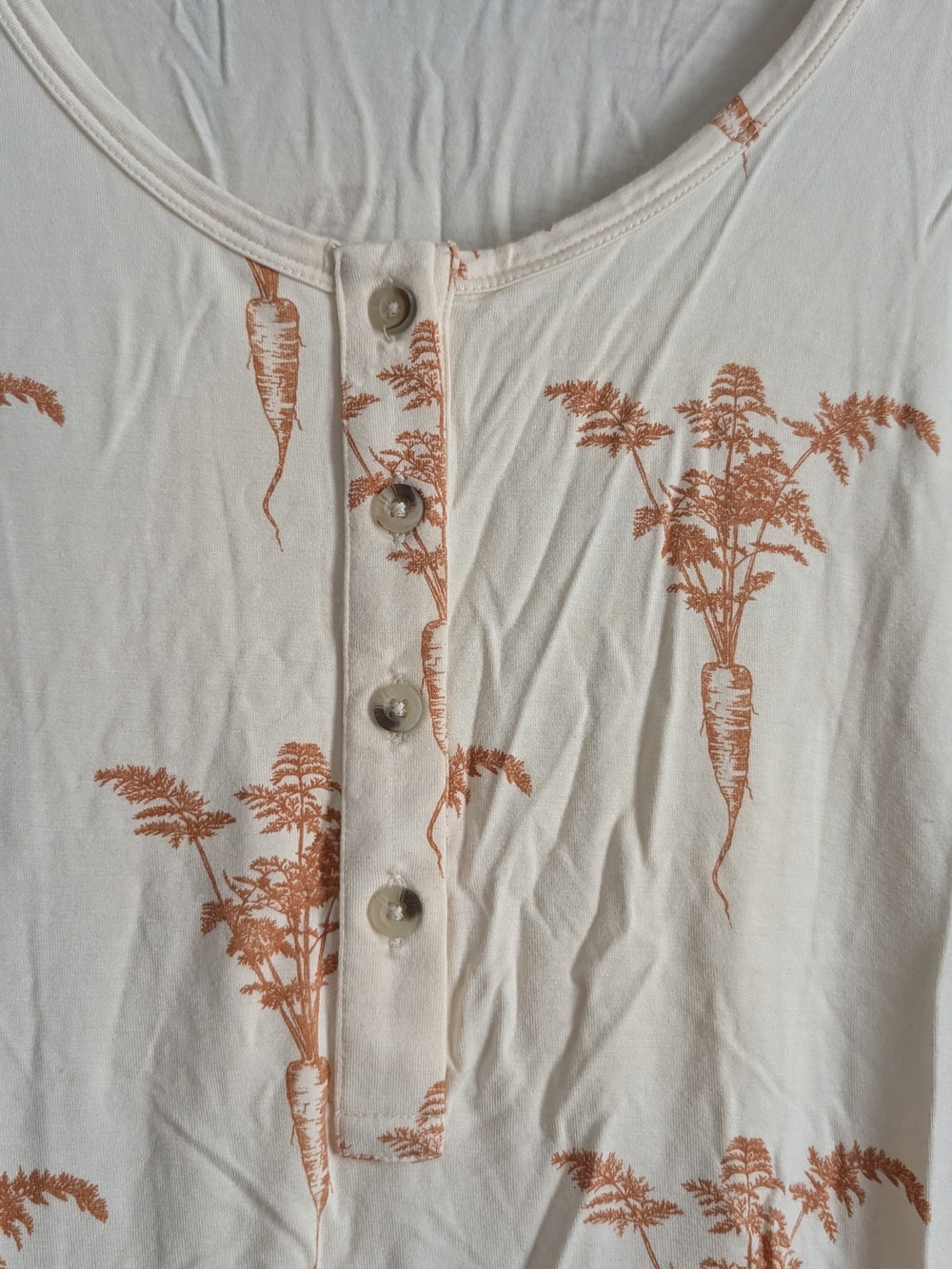 kate quinn Cream Short-Sleeve Henley with Orange Botanical Print - Size S - Picture 6 of 7